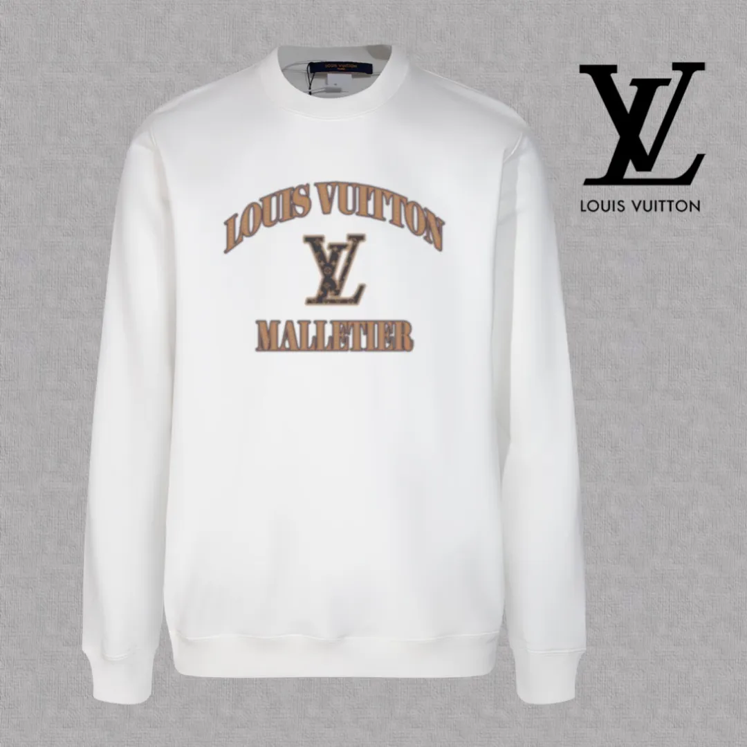 🅿️250 hot style on the shelves🔥❗ 💫〖Louis Vuitton LV〗 Fashionable round neck sweatshirt, casually matched with various styles, it is perfectly handsome😎The whole dress is made of double waistcoats, which makes the whole dress more three-dimensional. Not ordinary factories can do such fine work. The 2025 spring style counters are on sale, exquisite round neck terry sweatshirt, high-end double-strand pure cotton Customized drawstring ribs are dyed in the same vat and are complete with three standards. The chest craftsmanship adopts a simple and elegant pattern on the chest, which is easy to control for any age group! Fit and comfortable! Customized thickened 440g terry sweatshirt fabric, soft and comfortable to the touch, with a three-dimensional shape! 🙌🏻 It’s also very breathable, so it’s a versatile style that can be worn with any outfit! ✔Color: Black White Apricot Size: S M L XL 2XL